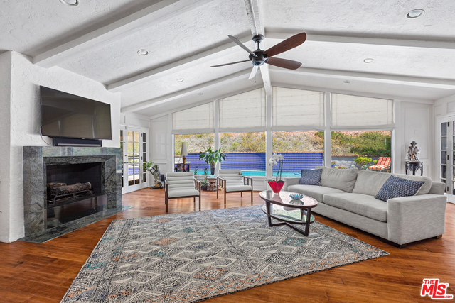 5 Bed Home for Sale in Encino, California