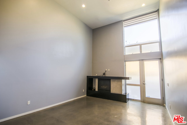 2 Bed Home for Sale in Los Angeles, California
