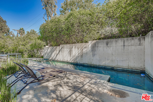 4 Bed Home for Sale in Sherman Oaks, California