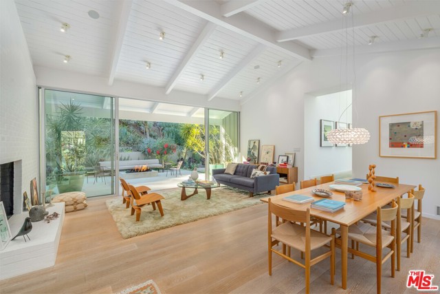 3 Bed Home for Sale in Los Angeles, California