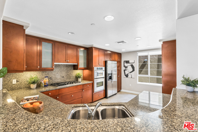 2 Bed Home for Sale in Playa Vista, California