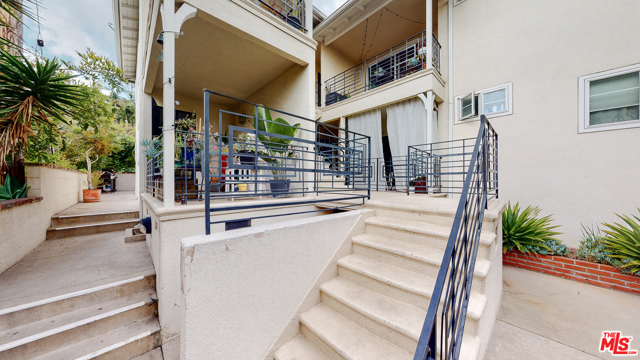 2 Bed Home for Sale in Los Angeles, California