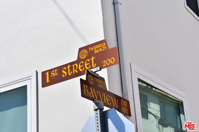 122 BAYVIEW Drive, Hermosa Beach, California 90254, 3 Bedrooms Bedrooms, ,2 BathroomsBathrooms,Residential,Sold,BAYVIEW,18324854