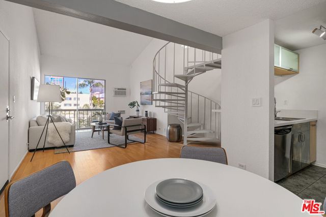 2 Bed Home for Sale in Los Angeles, California