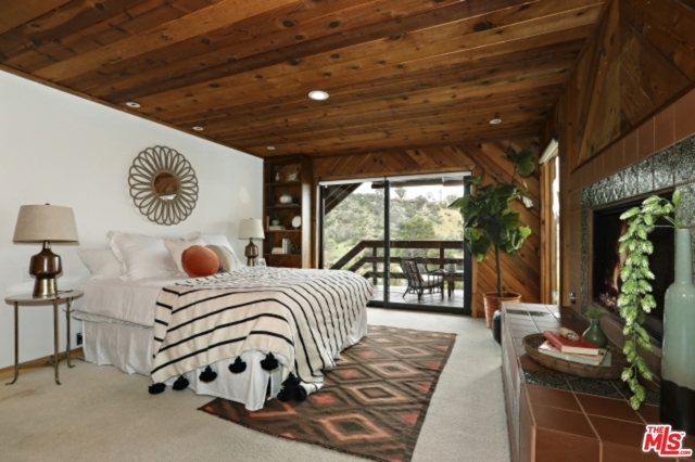 5 Bed Home for Sale in Los Angeles, California