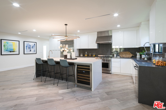3 Bed Home for Sale in Sherman Oaks, California