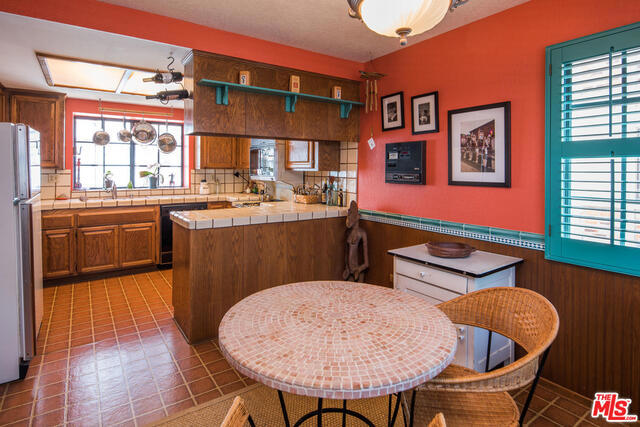 716 BROADWAY, Redondo Beach, California 90277, 3 Bedrooms Bedrooms, ,2 BathroomsBathrooms,Residential,Sold,BROADWAY,17227930