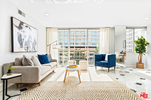 2 Bed Home for Sale in Los Angeles, California