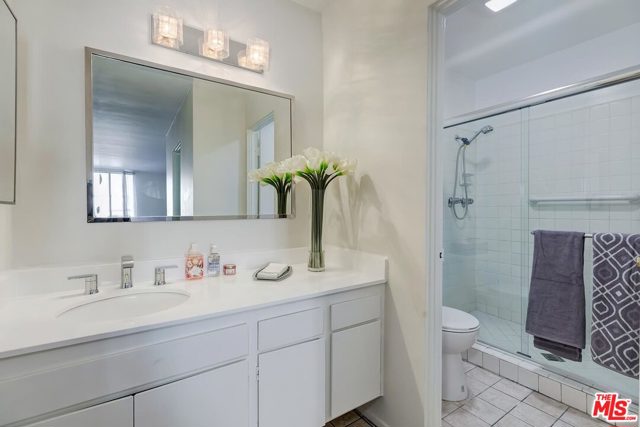 2 Bed Home for Sale in Encino, California