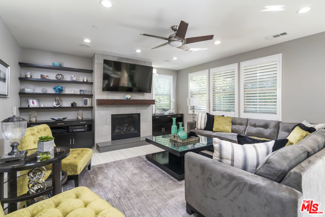 4 Bed Home for Sale in Lake Balboa, California