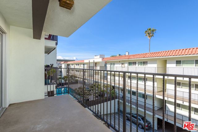 1720 ARDMORE Avenue, Hermosa Beach, California 90254, 1 Bedroom Bedrooms, ,1 BathroomBathrooms,Residential,Sold,ARDMORE,19454038