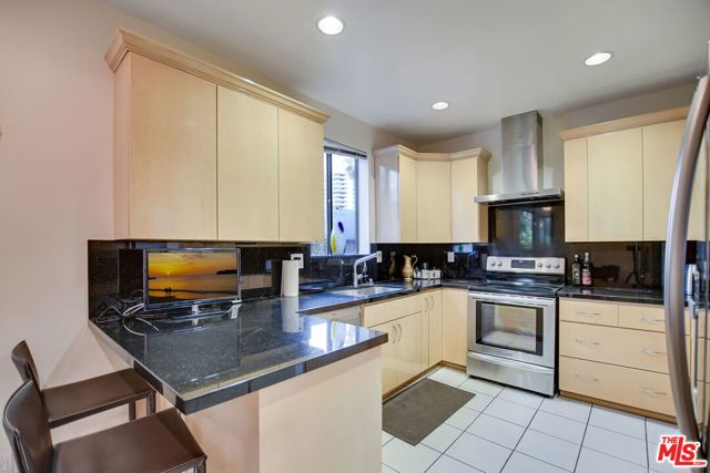 2 Bed Home for Sale in Los Angeles, California
