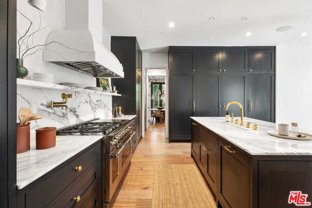 4 Bed Home for Sale in Los Angeles, California