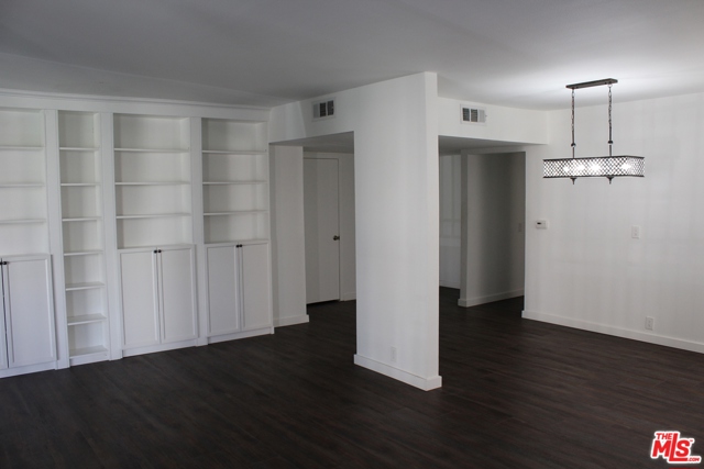 2 Bed Home for Sale in Sherman Oaks, California
