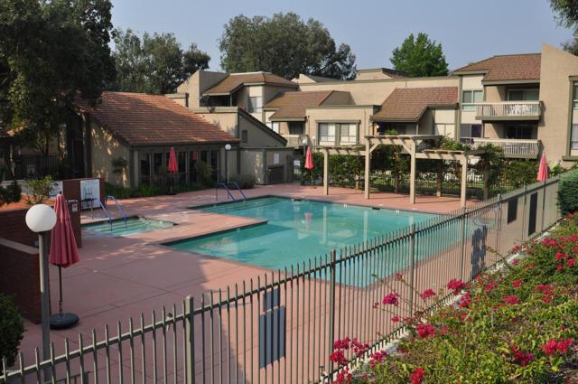 1 Bed Home for Sale in Thousand Oaks, California