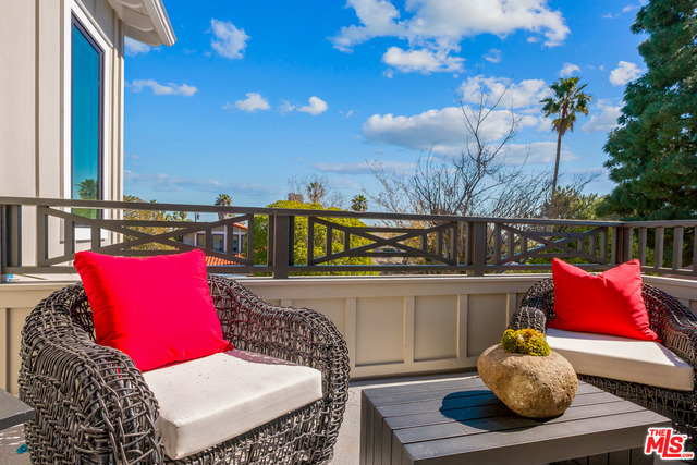 3513 ELM Avenue, Manhattan Beach, California 90266, 5 Bedrooms Bedrooms, ,4 BathroomsBathrooms,Residential,Sold,ELM,19437290