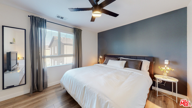 2 Bed Home for Sale in Van Nuys, California