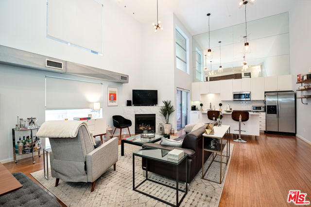2 Bed Home for Sale in Los Angeles, California