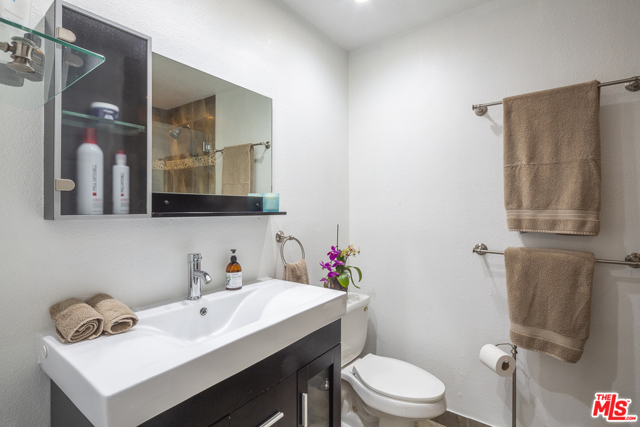2 Bed Home for Sale in Playa del Rey, California
