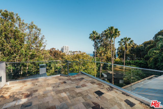 5 Bed Home for Sale in Pacific Palisades, California