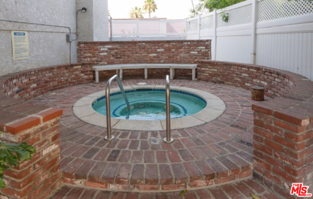 2 Bed Home for Sale in Encino, California