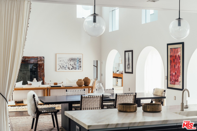 5 Bed Home for Sale in Pacific Palisades, California