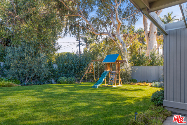 4 Bed Home for Sale in Los Angeles, California