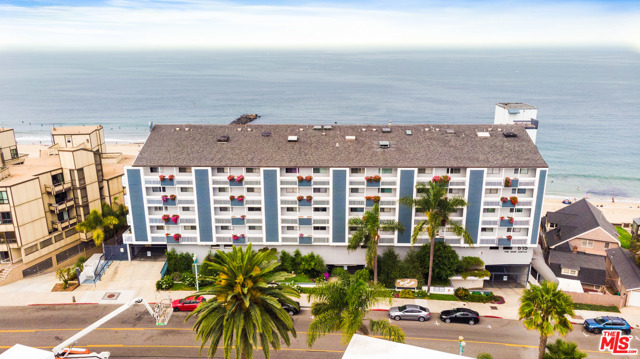 615 Esplanade, Redondo Beach, California 90277, 1 Bedroom Bedrooms, ,1 BathroomBathrooms,Residential,Sold,Esplanade,20623534