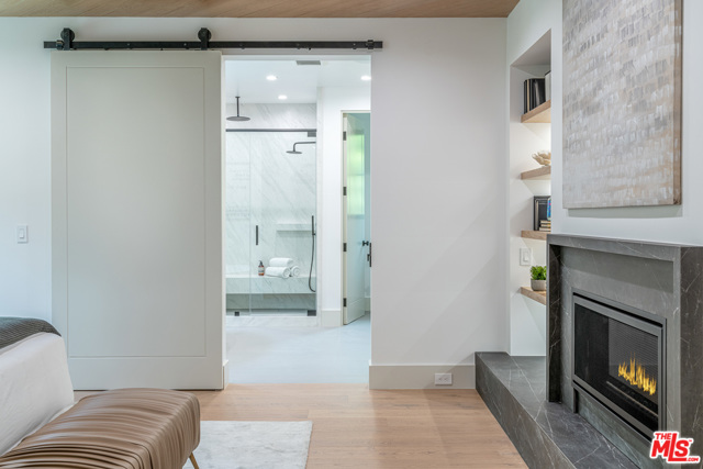 6 Bed Home for Sale in Pacific Palisades, California
