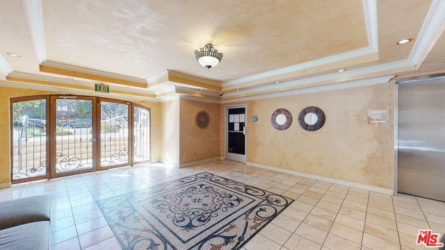 1 Bed Home for Sale in Los Angeles, California