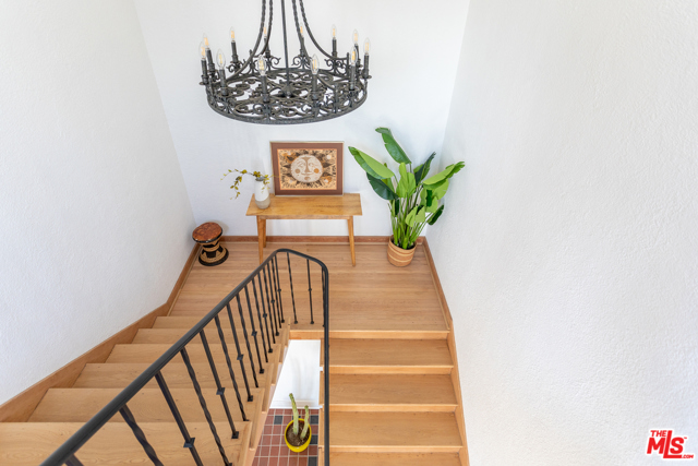 1 Bed Home for Sale in Los Angeles, California