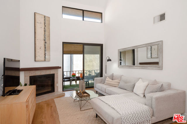 2 Bed Home for Sale in Playa del Rey, California