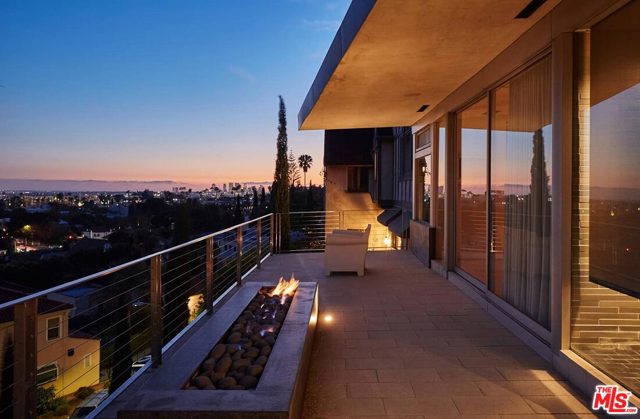 3 Bed Home for Sale in Los Angeles, California