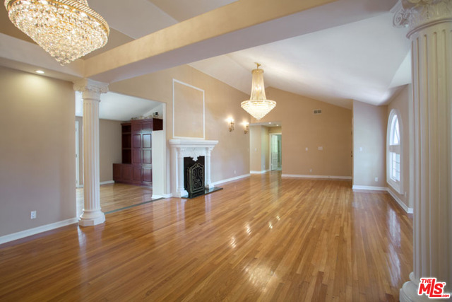 5 Bed Home for Sale in Encino, California