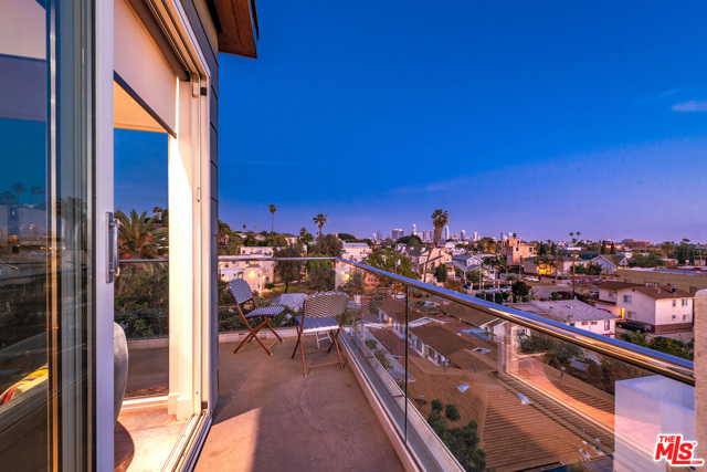 3 Bed Home for Sale in Los Angeles, California