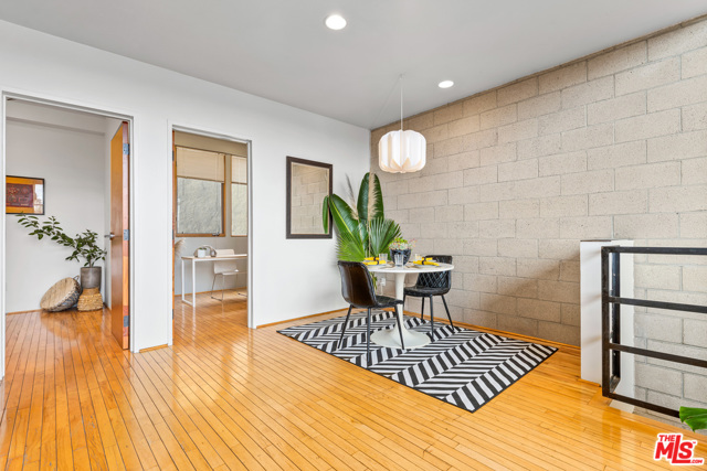 2 Bed Home for Sale in Los Angeles, California