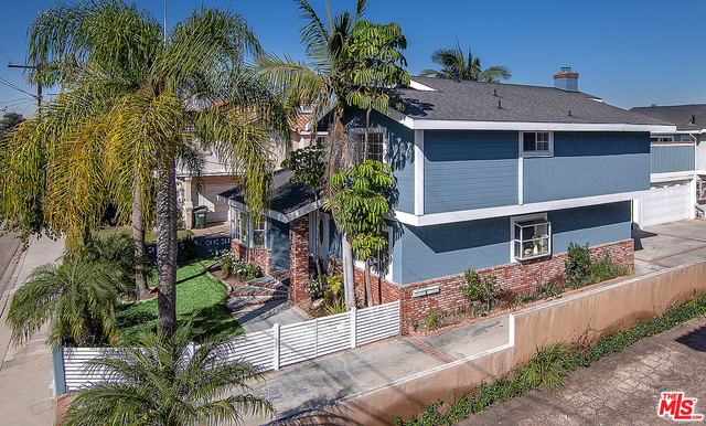 2213 DUFOUR Avenue, Redondo Beach, California 90278, 3 Bedrooms Bedrooms, ,2 BathroomsBathrooms,Residential,Sold,DUFOUR,19526494