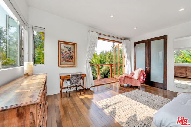 4 Bed Home for Sale in Venice, California
