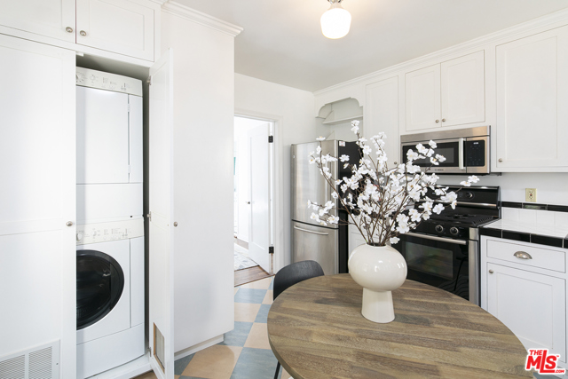 2 Bed Home for Sale in Los Angeles, California