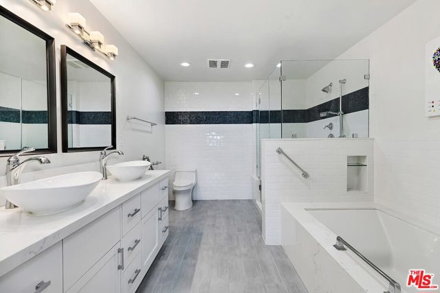 2 Bed Home for Sale in Los Angeles, California