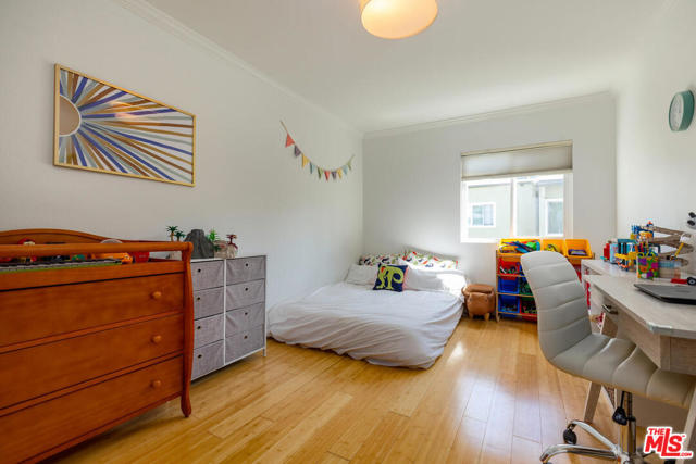 2 Bed Home for Sale in Culver City, California
