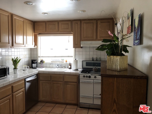 617 BERYL Street, Redondo Beach, California 90277, 2 Bedrooms Bedrooms, ,1 BathroomBathrooms,Residential,Sold,BERYL,18323684