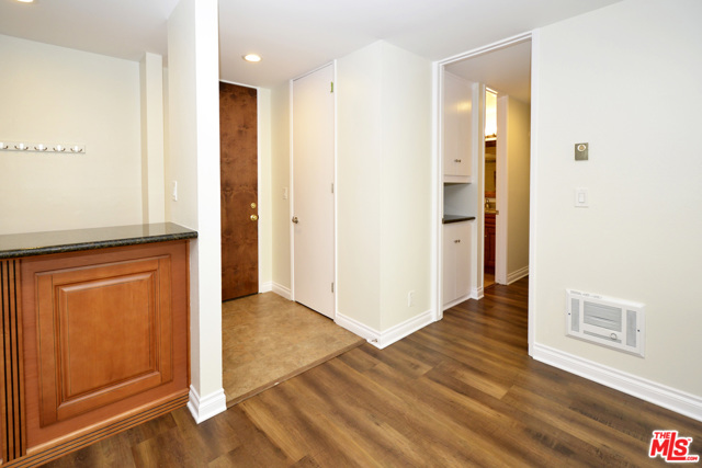 2 Bed Home for Sale in Culver City, California