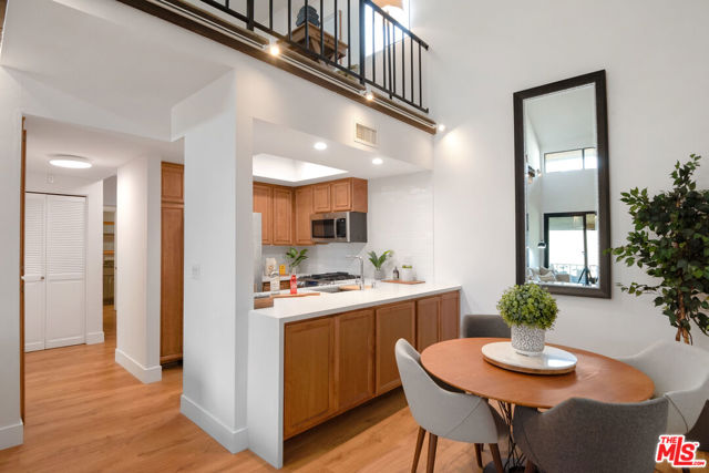 2 Bed Home for Sale in Playa del Rey, California