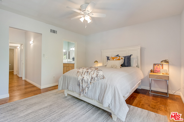 2 Bed Home for Sale in Los Angeles, California
