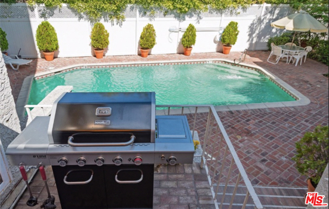 2 Bed Home for Sale in Encino, California