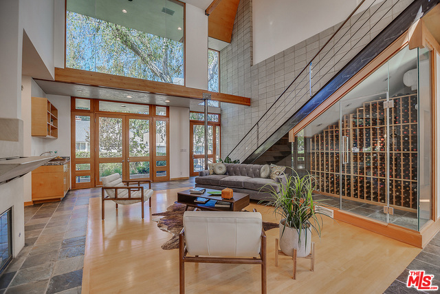 4 Bed Home for Sale in Sherman Oaks, California