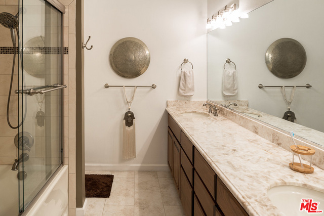 224 HELBERTA Avenue, Redondo Beach, California 90277, 3 Bedrooms Bedrooms, ,3 BathroomsBathrooms,Residential,Sold,HELBERTA,17261402