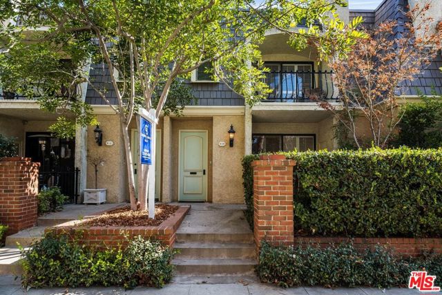 3 Bed Home for Sale in Los Angeles, California
