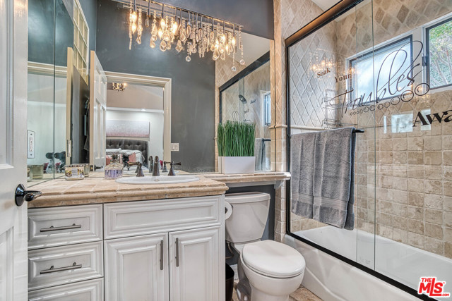 5 Bed Home for Sale in Calabasas, California